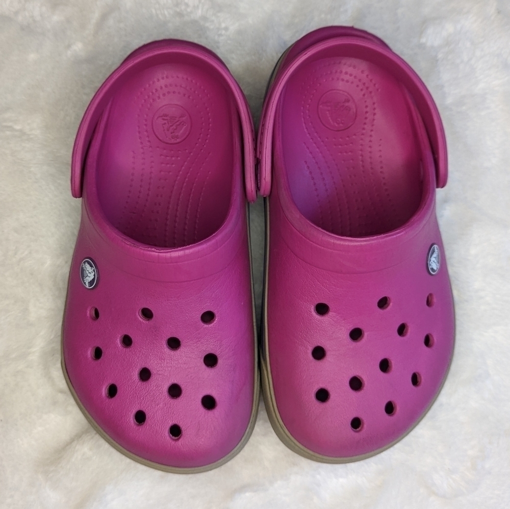 Crocs║Pink Clogs║Size 2 - Picture 2 of 4